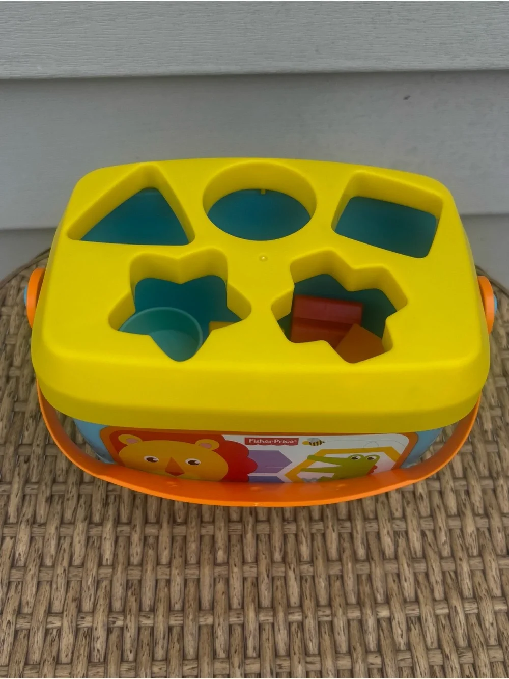 Fisher-Price Baby's First Blocks Shape Sorter Bucket Toy –Infants Ages 6+ Months